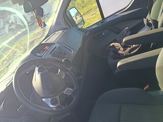 2013 Ford Tourneo Custom SWB I, серебристый, 1450000 рублей, вид 2