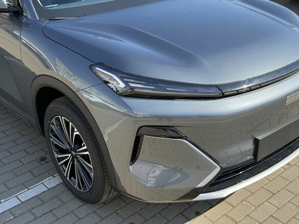 2026 Geely EX5 Гибрид EM-i, серебристый, 3974990 рублей - вид 11
