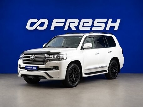 2017 Toyota Land Cruiser 200 Series Рестайлинг 2, белый, 5999999 рублей, вид 5