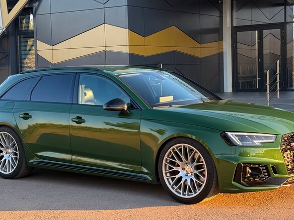 2017 Audi RS 4 IV (B9), зелёный, 4500000 рублей - вид 3