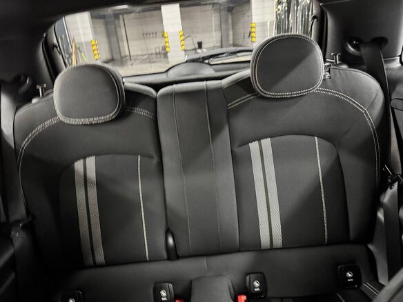 2021 Mini Hatch JCW III (F55/F56) Рестайлинг, серый, 3900000 рублей - вид 15