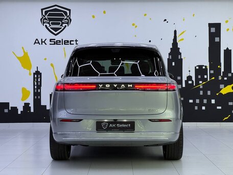 2026 Voyah Taishan X8, серебристый, 7800000 рублей, вид 4