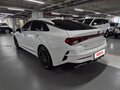 2022 Kia K5 LPi III, белый - вид 3