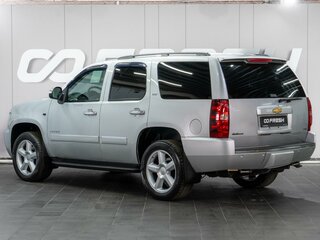 2012 Chevrolet Tahoe 6AT III, серебристый, 1899000 рублей, вид 2