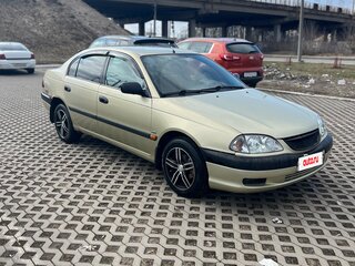 2002 Toyota Avensis I Рестайлинг, бежевый, 299000 рублей, вид 2