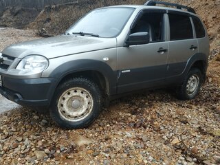 2013 Chevrolet Niva I Рестайлинг, серый, 520000 рублей, вид 1