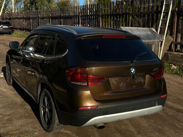 2010 BMW X1 20d I (E84), коричневый, 900000 рублей - вид 4