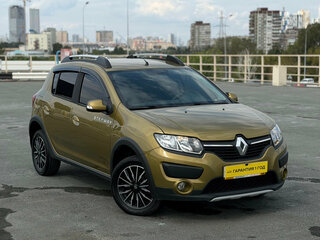 2018 Renault Sandero II Рестайлинг, зелёный, 919000 рублей, вид 3