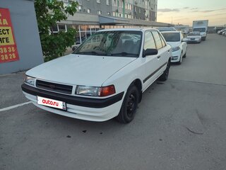1990 Mazda Familia VI (BG), белый, 500000 рублей, вид 1