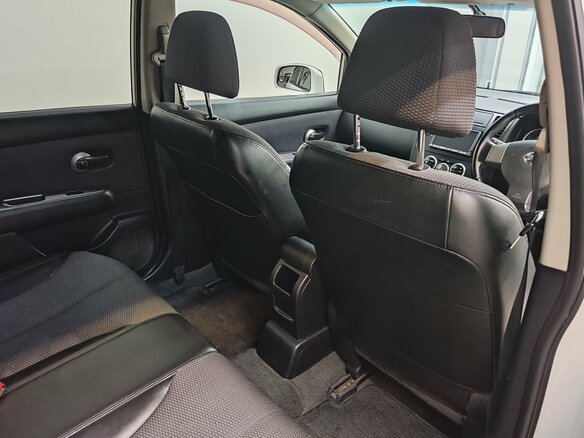 2006 Nissan Tiida I, белый, 480000 рублей - вид 21