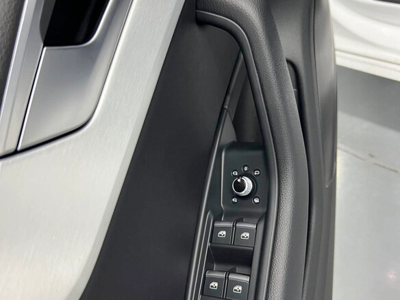 2021 Audi A4 35 TFSI Long V (B9) Рестайлинг, белый, 2431000 рублей - вид 12