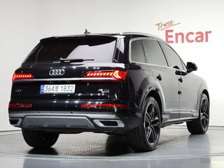 2024 Audi Q7 45 TDI II (4M) Рестайлинг 2, чёрный, 8176000 рублей, вид 2