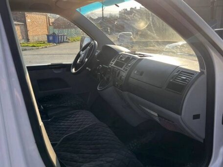 2011 Volkswagen Transporter, белый, 1300000 рублей, вид 5