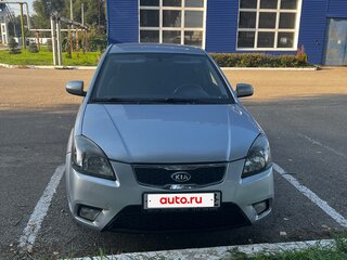 2010 Kia Rio II Рестайлинг, серебристый, 444000 рублей, вид 1