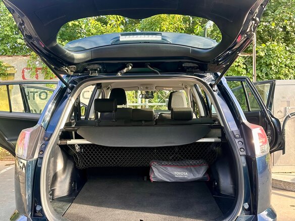 2019 Toyota RAV4 IV (XA40) Рестайлинг, синий, 2300000 рублей - вид 8