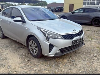 2021 Kia Rio IV Рестайлинг, серый, 1450000 рублей, вид 4