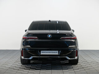 2025 BMW 7 серии 740i xDrive VII (G70), чёрный, 14990000 рублей, вид 5