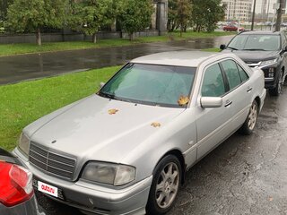 1996 Mercedes-Benz C-Класс 180 I (W202), серебристый, 220000 рублей, вид 1