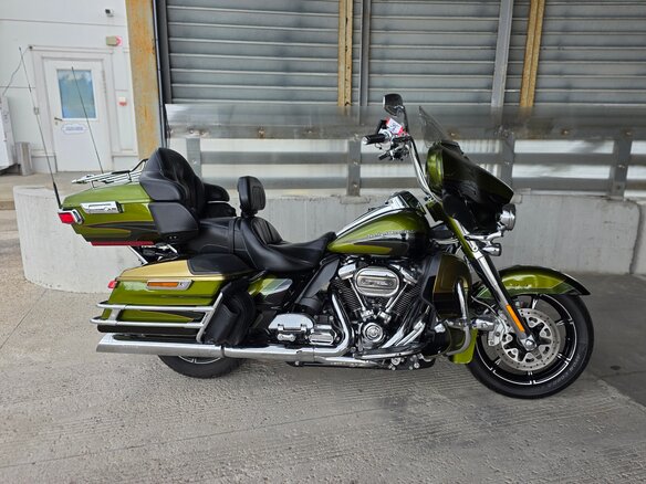 2017 Harley-Davidson CVO Limited, зелёный, 1850000 рублей - вид 8