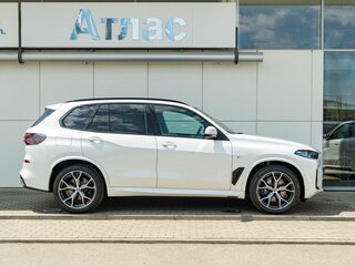 2025 BMW X5 40i IV (G05/G18) Рестайлинг, белый, 15690000 рублей, вид 5