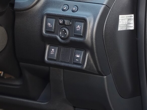 2018 Nissan Note Nismo e-Power II Рестайлинг, белый - вид 11