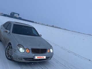 2002 Mercedes-Benz E-Класс 320 III (W211, S211), серебристый, 850000 рублей, вид 1