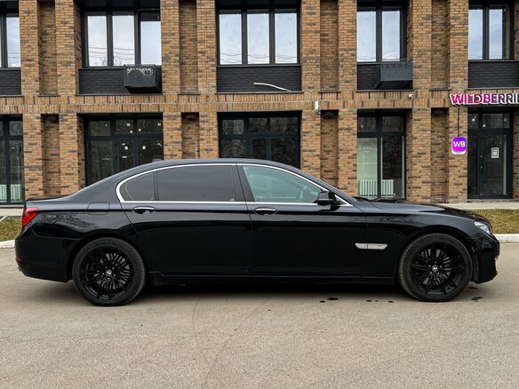 2014 BMW 7 серии Long 750Li xDrive V (F01/F02/F04) Рестайлинг, чёрный, 1650000 рублей - вид 11