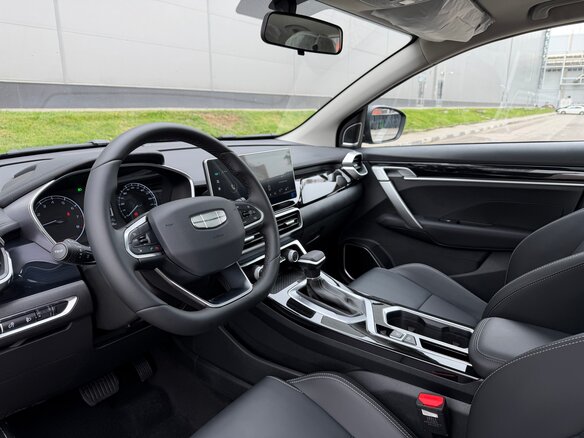 2026 Geely Coolray (Binyue Cool) I Рестайлинг, серый - вид 12