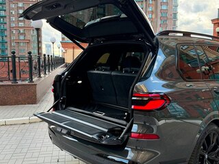 2023 BMW X7 M60i I (G07) Рестайлинг, серый, 15150000 рублей, вид 3