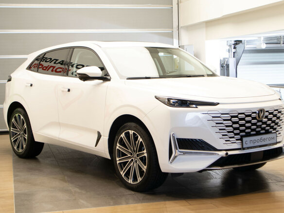 2024 Changan UNI-K, белый, 3150000 рублей - вид 2