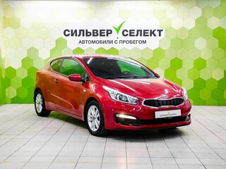 2017 Kia Ceed II Рестайлинг, красный, 1380000 рублей, вид 5