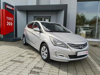 2014 Hyundai Solaris I Рестайлинг, серебристый, 625310 рублей, вид 5