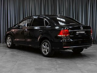 2017 Volkswagen Polo V Рестайлинг, чёрный, 1245000 рублей, вид 2