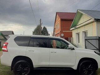 2017 Toyota Land Cruiser Prado 150 Series Рестайлинг 1, белый, 4100000 рублей, вид 1
