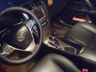 2011 Toyota Avensis III Рестайлинг, чёрный, 1650000 рублей, вид 5