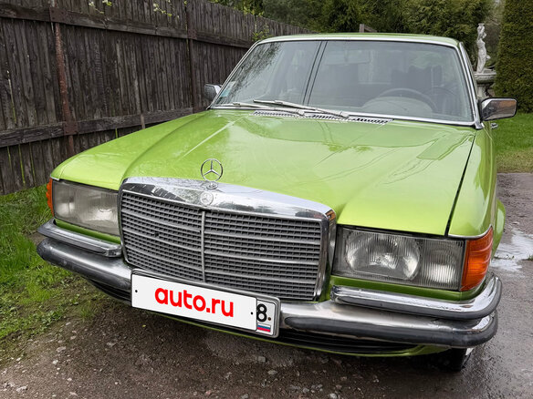 1978 Mercedes-Benz S-Класс 280 I (W116), зелёный, 700000 рублей - вид 2