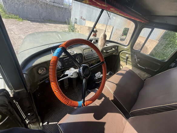 1988 ЗИЛ 131, зелёный - вид 19