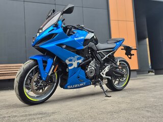 2024 Suzuki GSX-8R, синий, 1120000 рублей, вид 2