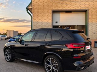 2020 BMW X5 40i IV (G05/G18), чёрный, 6700000 рублей, вид 3
