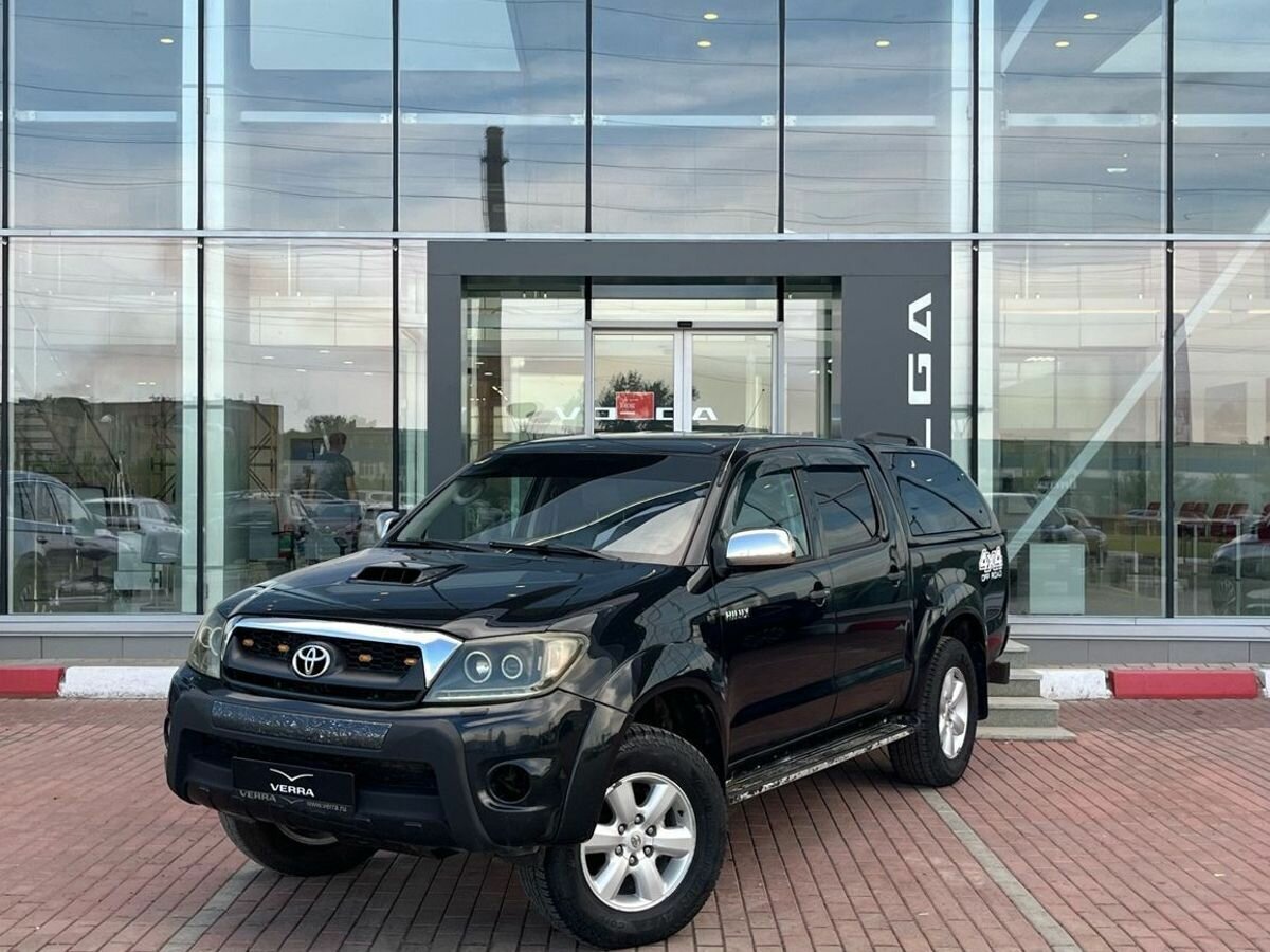 Открыть фотографии: Toyota Hilux VII Рестайлинг