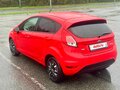 2016 Ford Fiesta Mk6 Рестайлинг, красный, 810000 рублей - вид 5