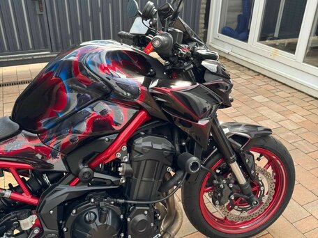 2022 Kawasaki Z 900, красный, 970000 рублей, вид 5