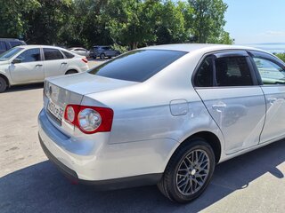 2009 Volkswagen Jetta V, серебристый, 499000 рублей, вид 3