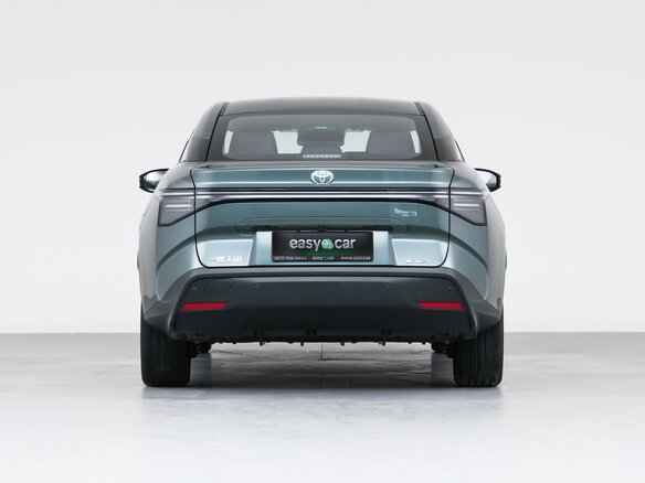 2026 Toyota bZ3, зелёный, 2701000 рублей - вид 4