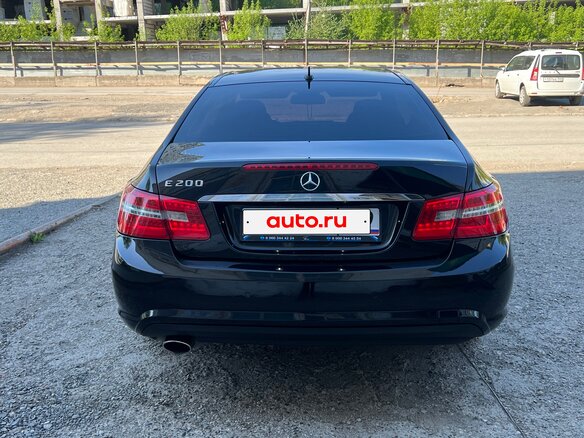 2012 Mercedes-Benz E-Класс 200 7G-Tronic IV (W212, S212, C207), чёрный, 1500000 рублей - вид 4