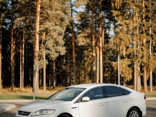 2013 Ford Mondeo IV Рестайлинг, белый, 1090000 рублей, вид 3