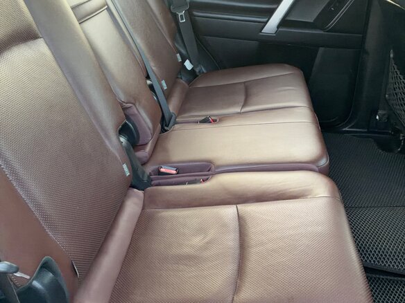 2018 Toyota Land Cruiser Prado 150 Series Рестайлинг 2, белый, 4745000 рублей - вид 4