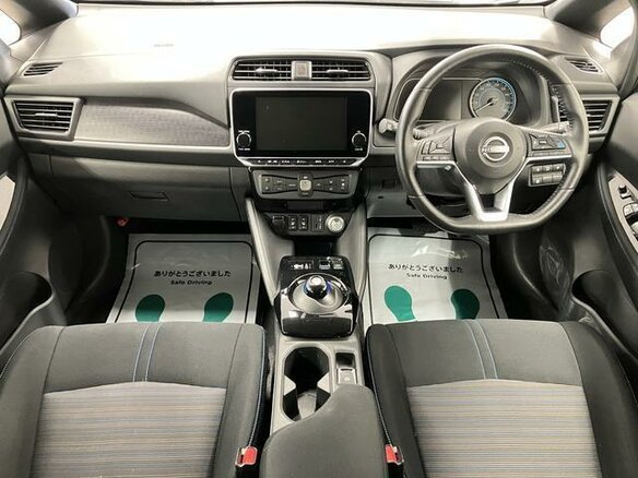 2022 Nissan Leaf II (ZE1), голубой, 1855000 рублей - вид 16