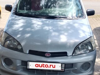 2002 Daihatsu YRV I, серебристый, 350000 рублей, вид 1