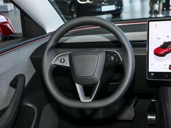 2025 Tesla Model 3 Long Range I Рестайлинг, чёрный, 8366500 рублей - вид 9